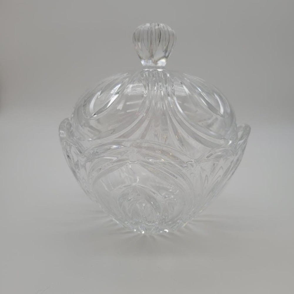 Imperial Crystal Eclipse 24% Lead Crystal Covered Dish,‎ Made in Poland